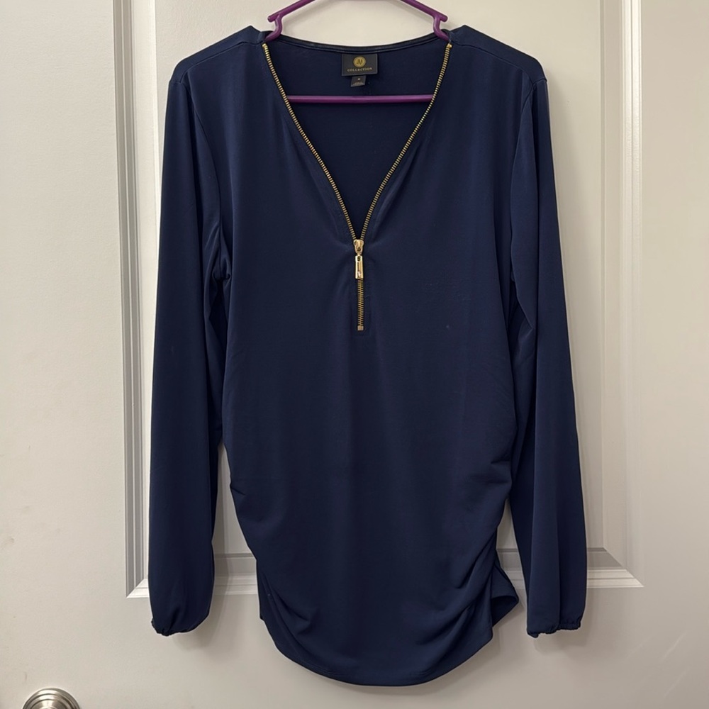 Navy Blue Ruched Top with Gold Zipper – Chic and Versatile